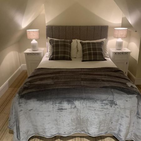 Greyhound Inn Wilton Wilton  Extérieur photo
