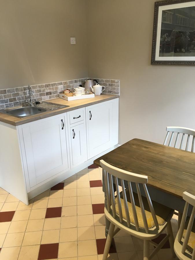 Greyhound Inn Wilton Wilton  Extérieur photo