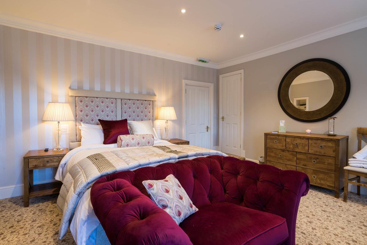 Greyhound Inn Wilton Wilton  Extérieur photo