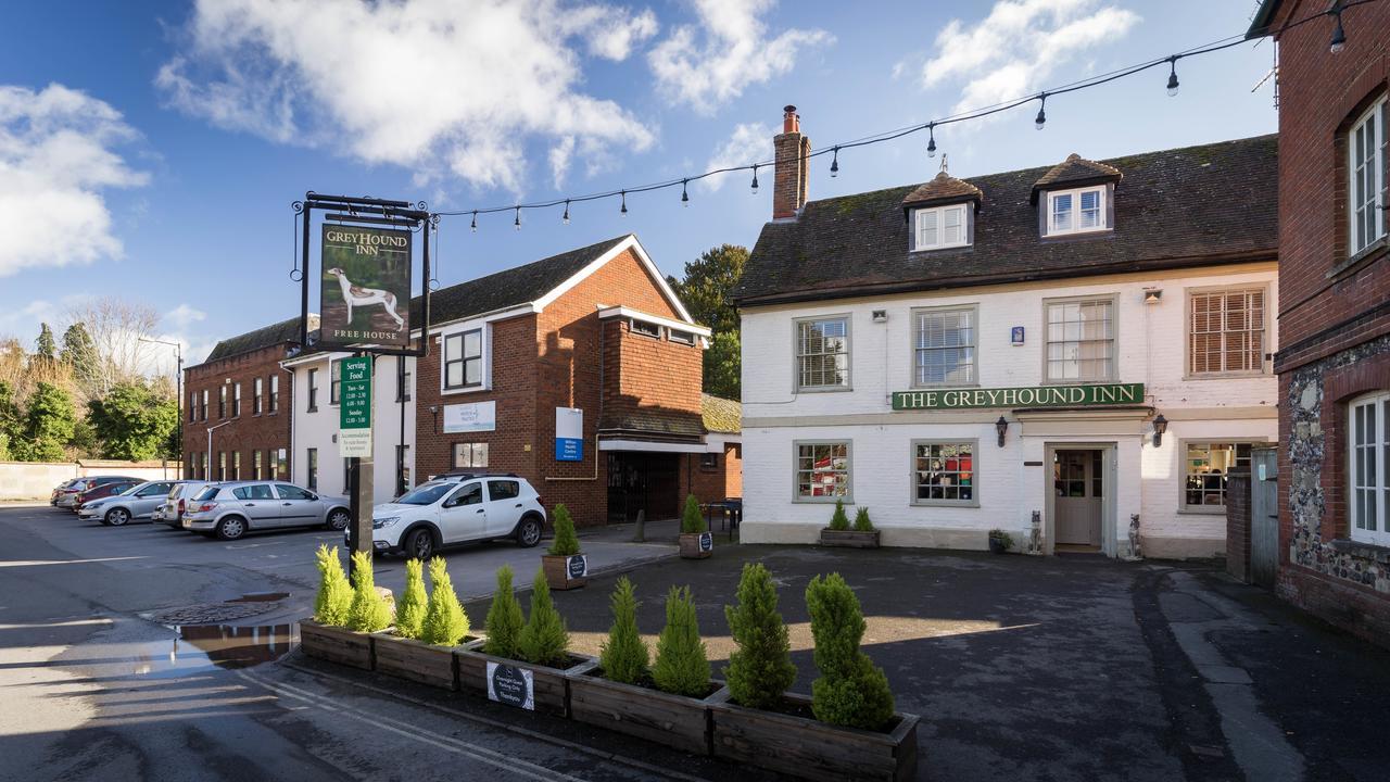 Greyhound Inn Wilton Wilton  Extérieur photo