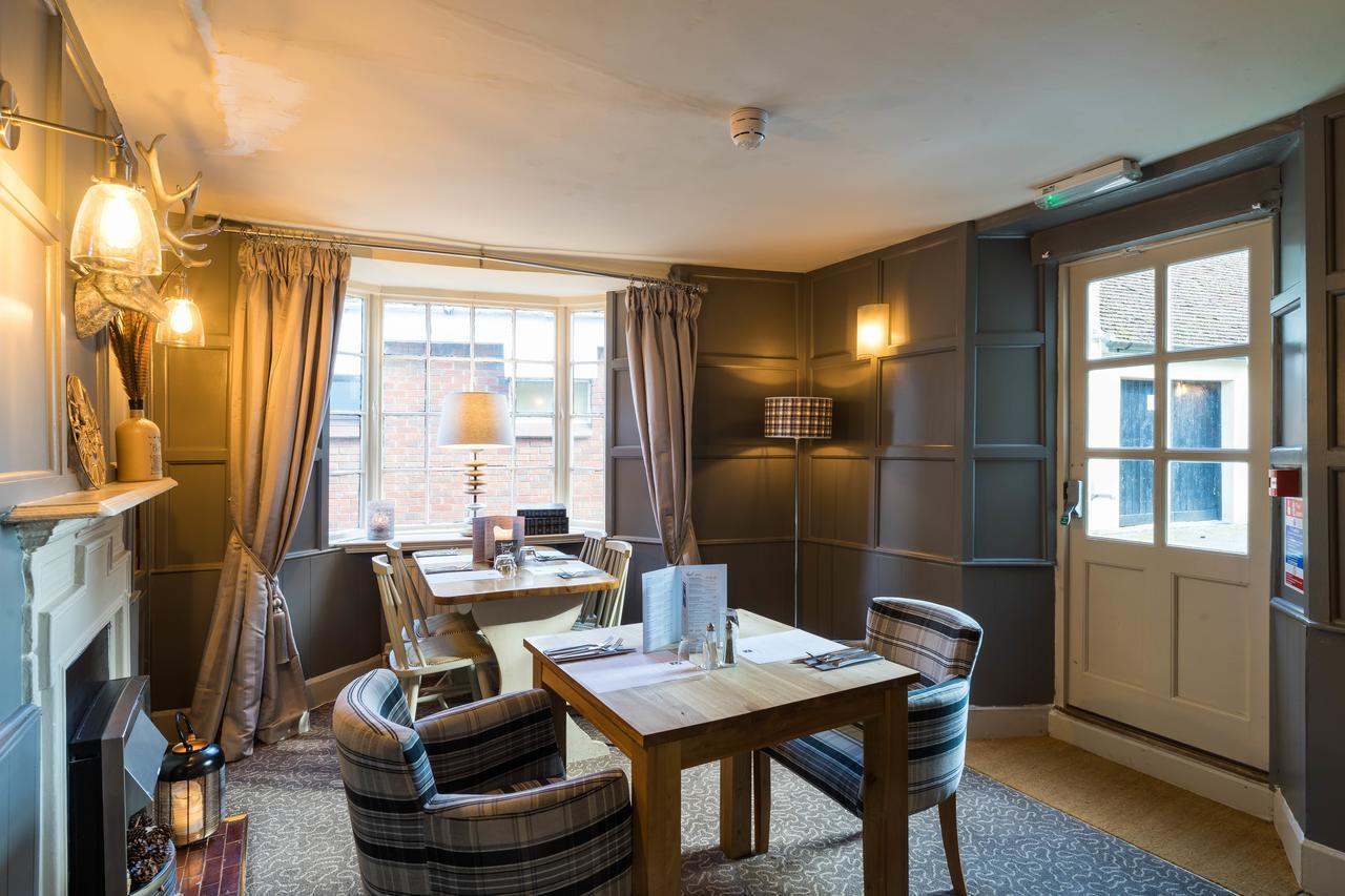 Greyhound Inn Wilton Wilton  Extérieur photo