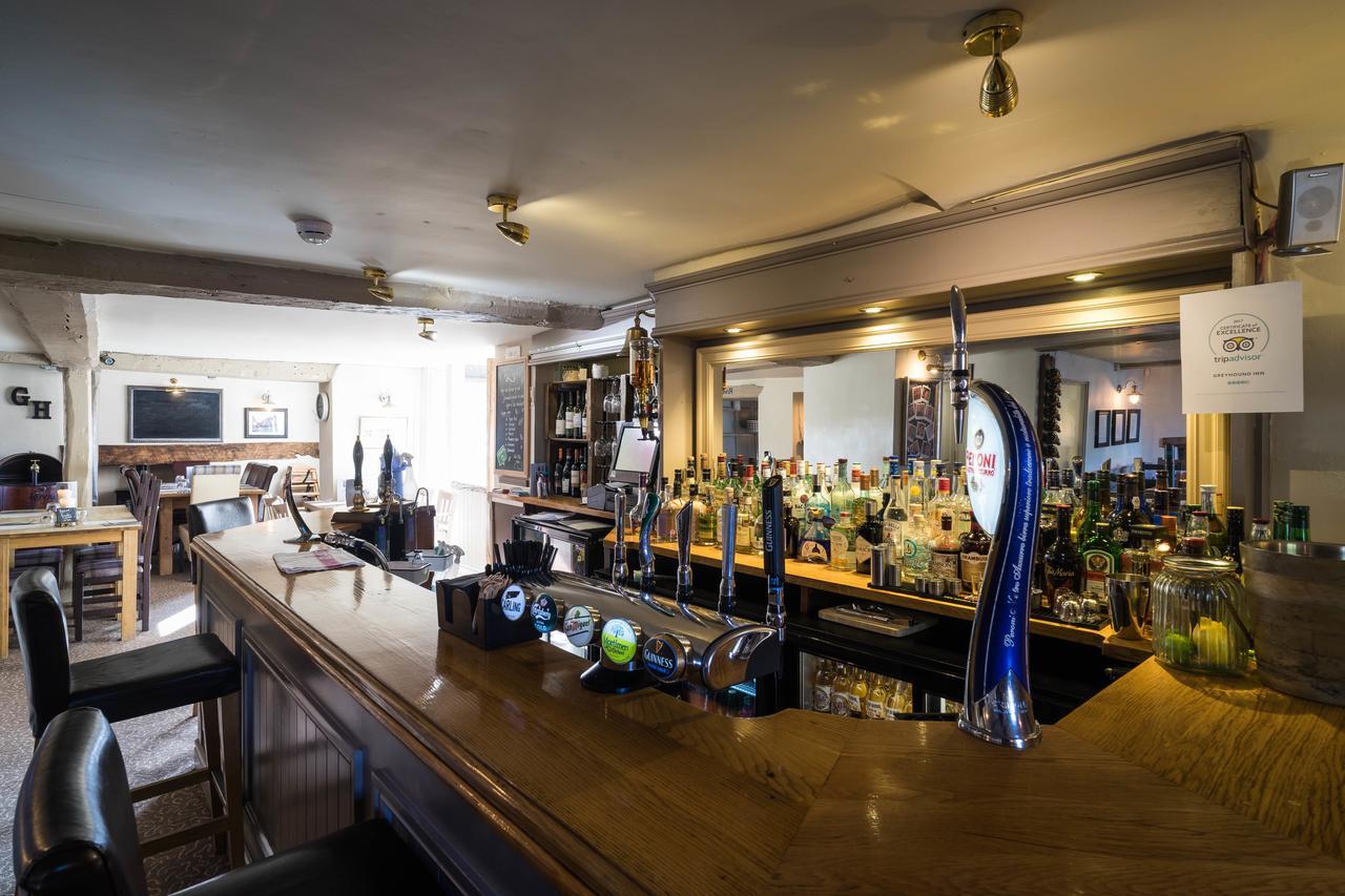 Greyhound Inn Wilton Wilton  Extérieur photo